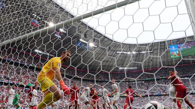 KY开云官网体育下载-【欧洲杯】约维奇压哨绝平，塞尔维亚1-1斯洛文尼亚