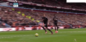 KY开云官网体育下载-【英超】若日尼奥造乌龙 阿森纳4比2客胜维拉