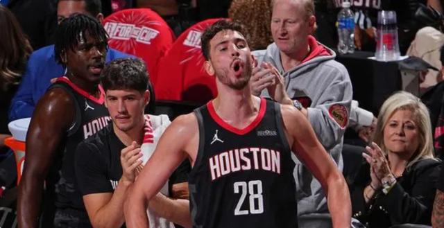 血脉压制？火箭青年军不信！休斯顿缔造77秒奇迹