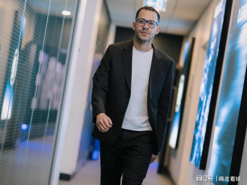 KY开云官网体育下载-欧冠欧联杯综述：埃梅里强势冲冠，4队晋级，只剩14个附加赛名额